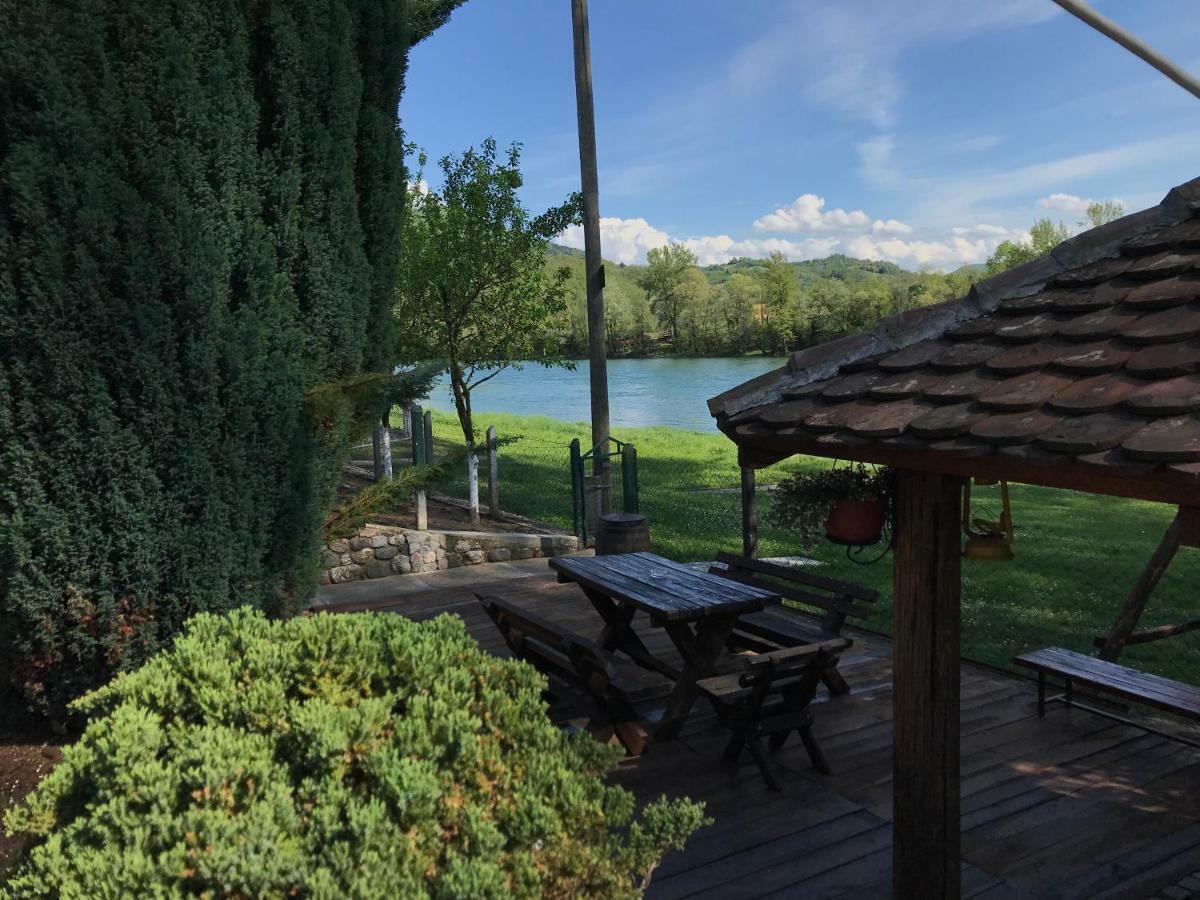 Drinsko Svitanje Holiday home *