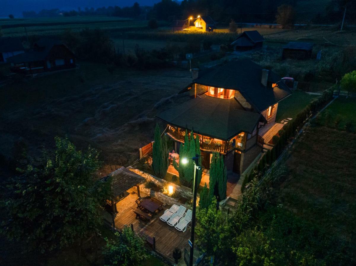 Drinsko Svitanje Holiday home *